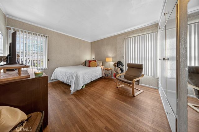 1910 N Rose Street, Burbank, CA 91505