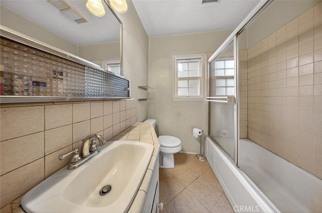 1910 N Rose Street, Burbank, CA 91505