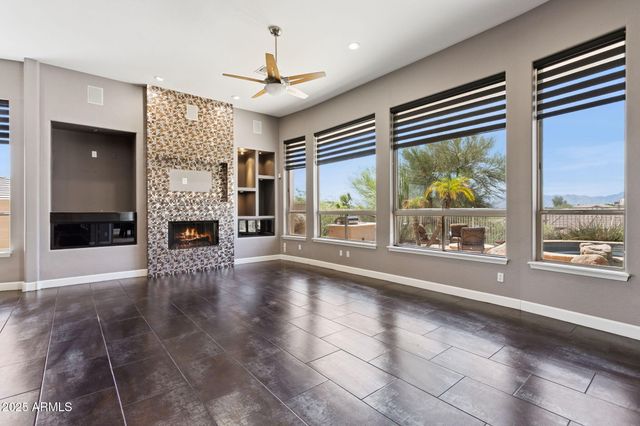 14216 S 5TH Street, Phoenix, AZ 85048