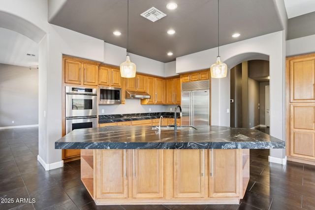 14216 S 5TH Street, Phoenix, AZ 85048