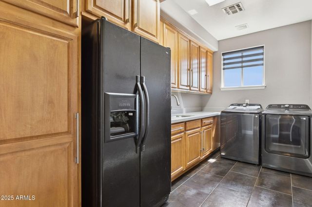 14216 S 5TH Street, Phoenix, AZ 85048