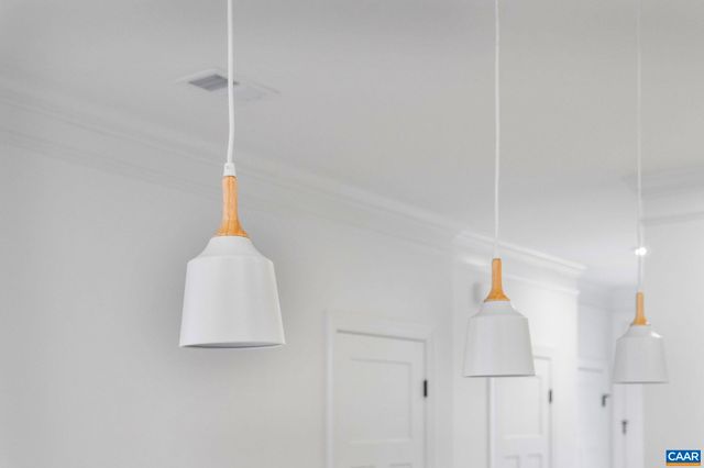 321 SPRINGDALE RD, Waynesboro, VA 22980