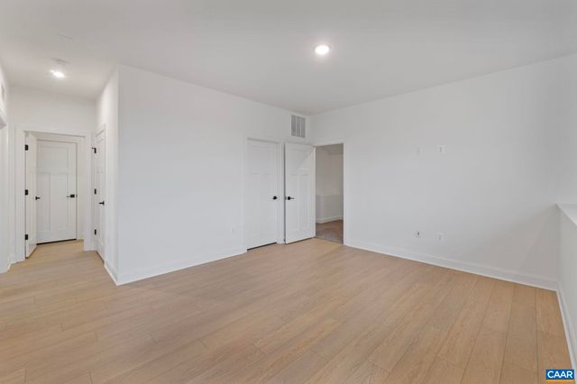 321 SPRINGDALE RD, Waynesboro, VA 22980