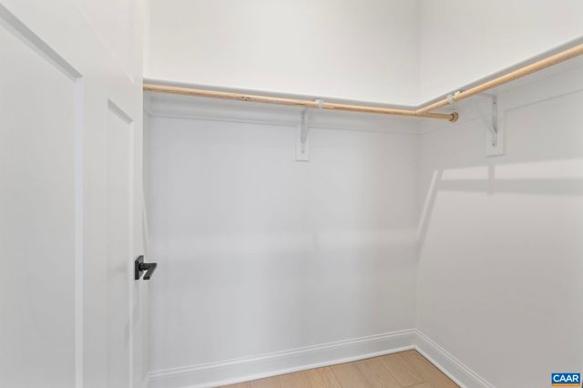 321 SPRINGDALE RD, Waynesboro, VA 22980