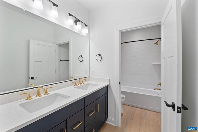 321 SPRINGDALE RD, Waynesboro, VA 22980