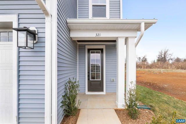 321 SPRINGDALE RD, Waynesboro, VA 22980