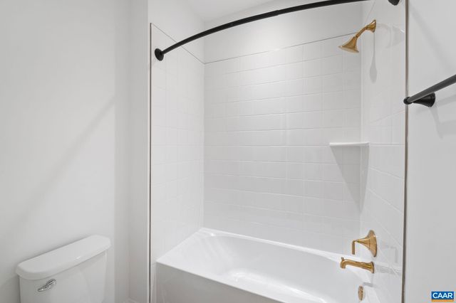 321 SPRINGDALE RD, Waynesboro, VA 22980