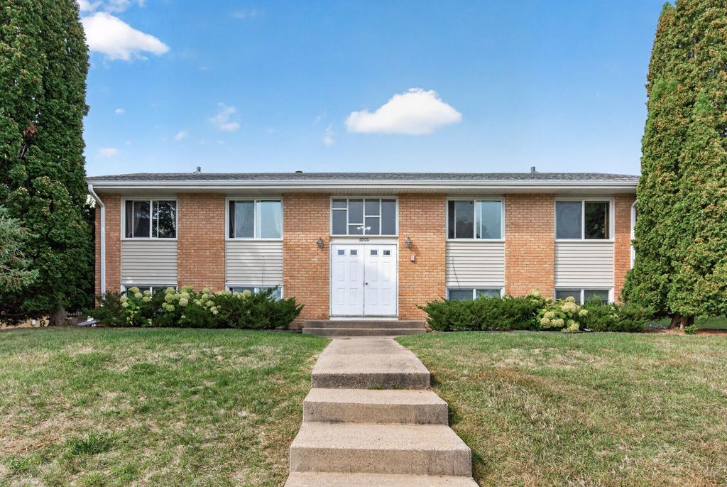 2709 Virginia Avenue N, New Hope, MN 55427 — exterior