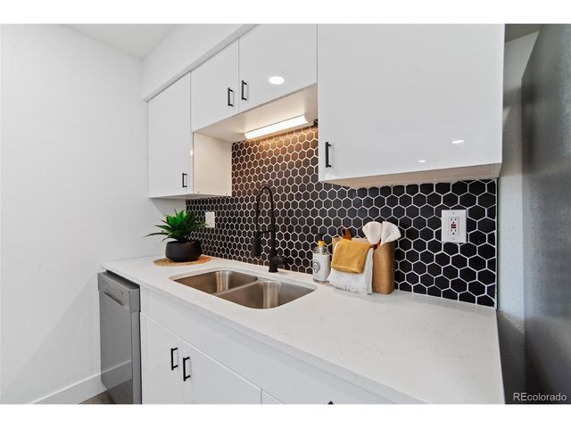 9105 E Lehigh Ave 77, Denver, CO 80237