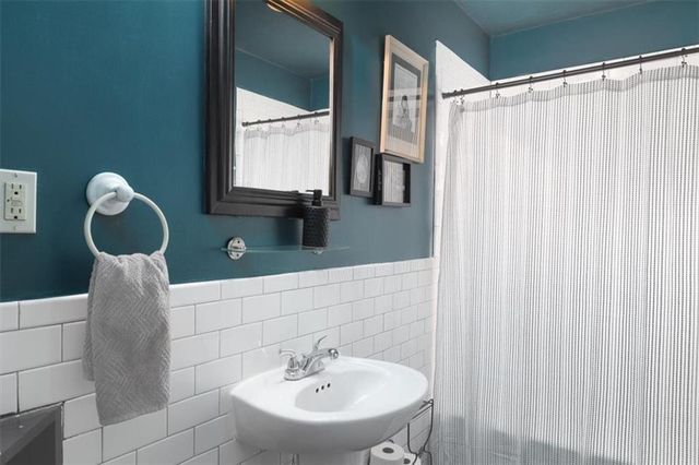 1701 Alabama Street, Lawrence, KS 66044