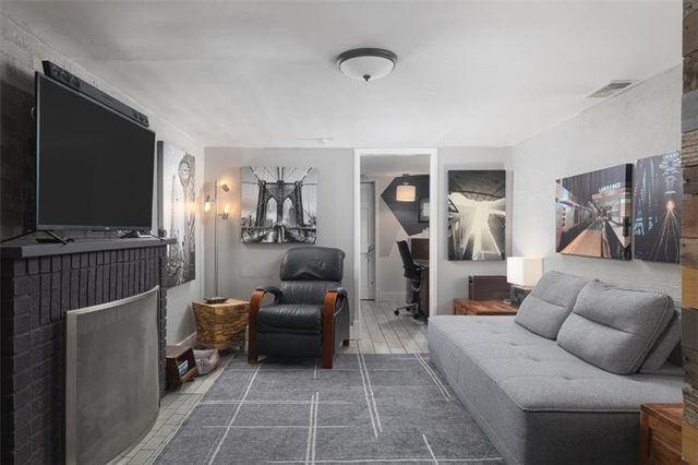 1701 Alabama Street, Lawrence, KS 66044