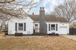 1701 Alabama Street, Lawrence, KS 66044