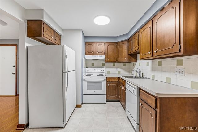 1158 Indian Church Road 7, West Seneca, NY 14224