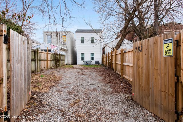 782 S Shelby St, Louisville, KY 40203