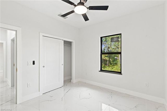 2818 13th ST SW, Lehigh Acres, FL 33976