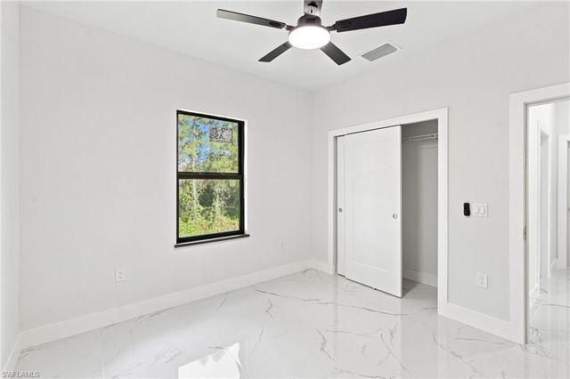 2818 13th ST SW, Lehigh Acres, FL 33976