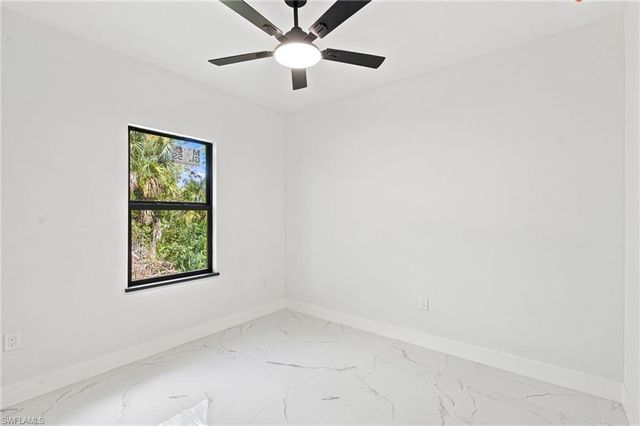 2818 13th ST SW, Lehigh Acres, FL 33976