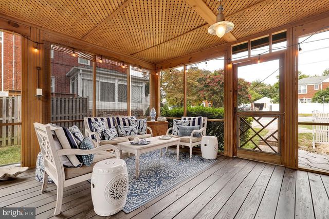 211 E INDIAN SPRING DR, Silver Spring, MD 20901