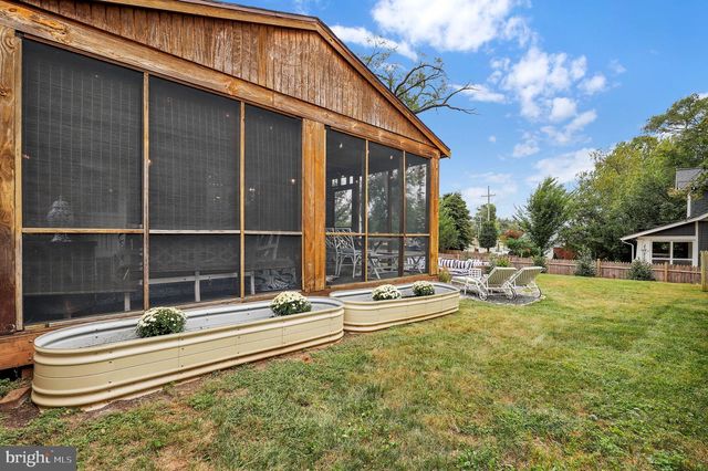 211 E INDIAN SPRING DR, Silver Spring, MD 20901