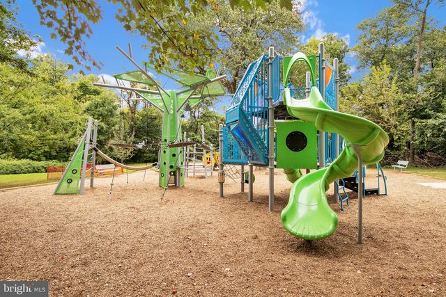 211 E INDIAN SPRING DR, Silver Spring, MD 20901