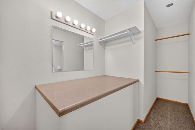 1405 E 37th Street, Des Moines, IA 50317