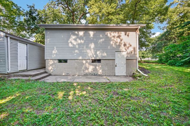 1405 E 37th Street, Des Moines, IA 50317