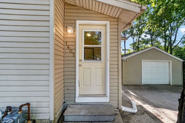 1405 E 37th Street, Des Moines, IA 50317