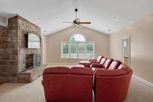 1561 Zion Road, Dorchester, SC 29437