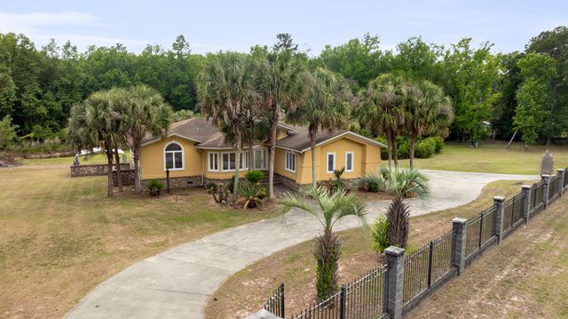 1561 Zion Road, Dorchester, SC 29437