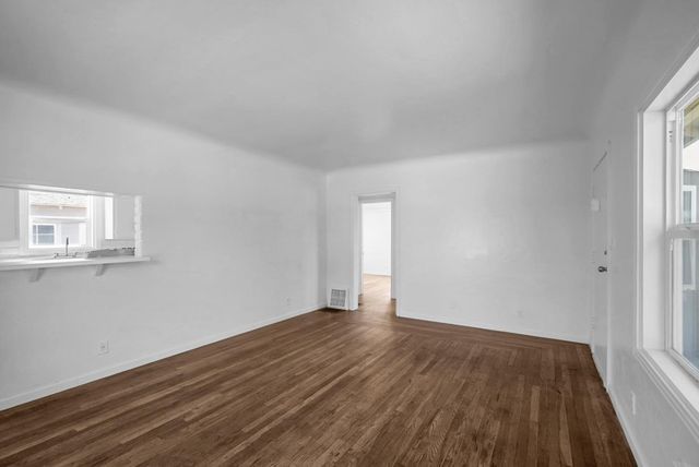 594 Park St, Turlock, CA 95380