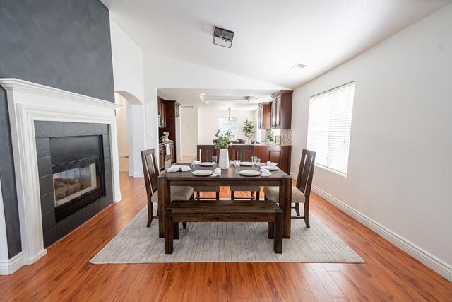 3652 W Tenaya Way, Fresno, CA 93711