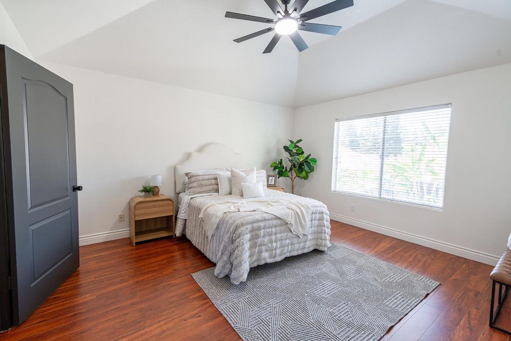 Image 21 of property listing at 3652 W Tenaya Way, Fresno, CA 93711