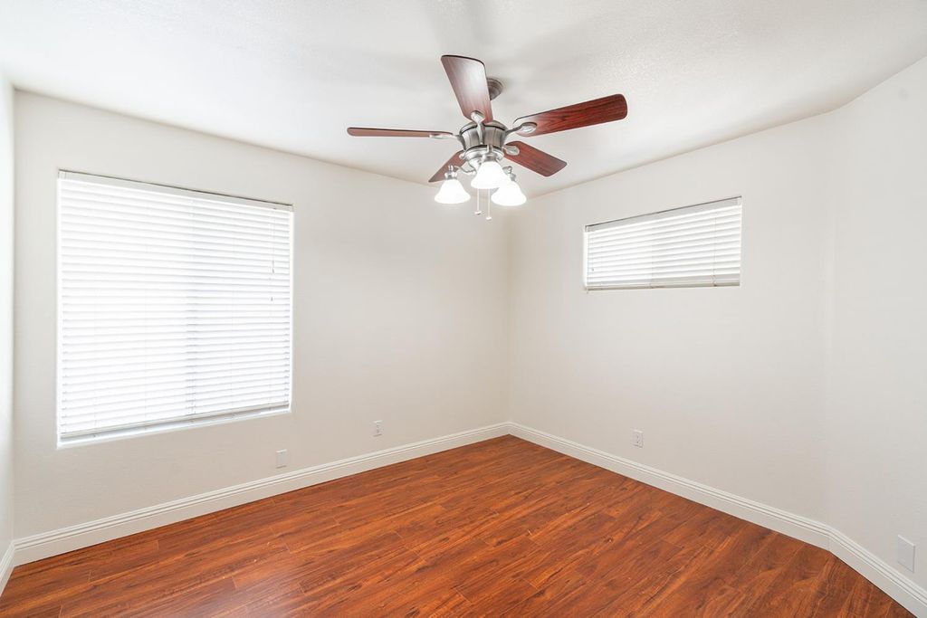 Image 30 of property listing at 3652 W Tenaya Way, Fresno, CA 93711