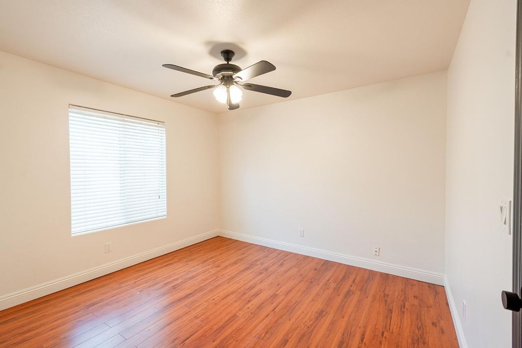 Image 35 of property listing at 3652 W Tenaya Way, Fresno, CA 93711
