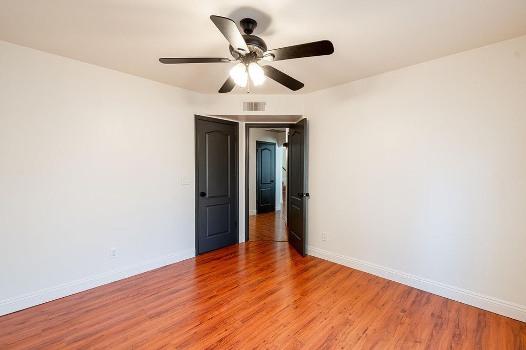 Image 36 of property listing at 3652 W Tenaya Way, Fresno, CA 93711