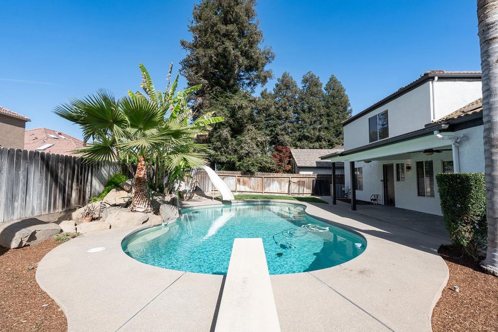 Image 45 of property listing at 3652 W Tenaya Way, Fresno, CA 93711
