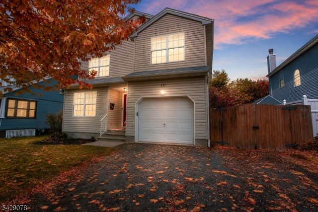231 Grove St, Somerville Boro, NJ 08876