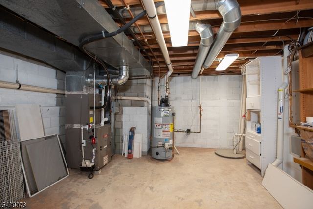 231 Grove St, Somerville Boro, NJ 08876