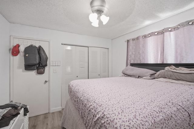 2710 W 60th Place 205, Hialeah, FL 33016