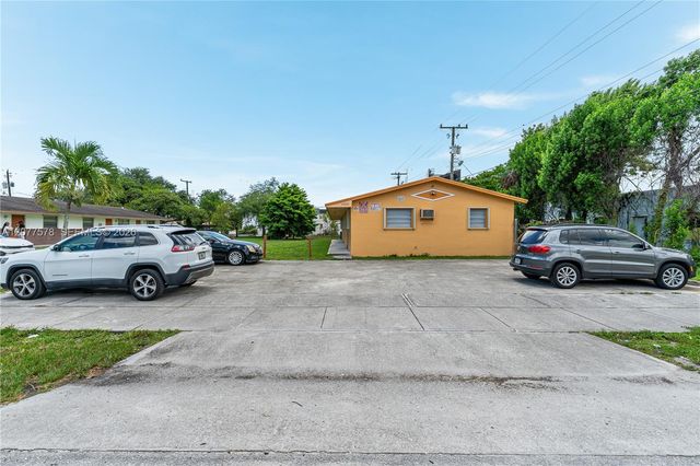 5926 SW 27th Street B, West Park, FL 33023