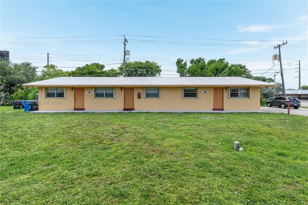 5926 SW 27th Street B, West Park, FL 33023