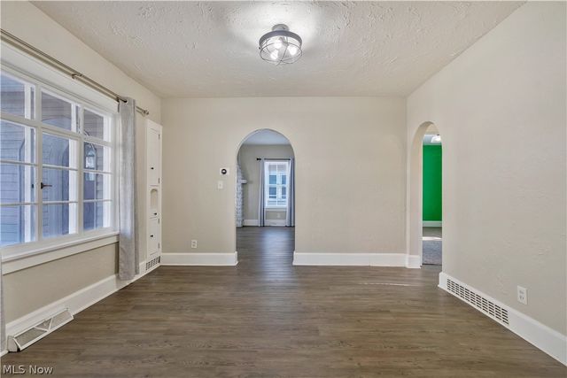 1226 Ford Court NW, Canton, OH 44708