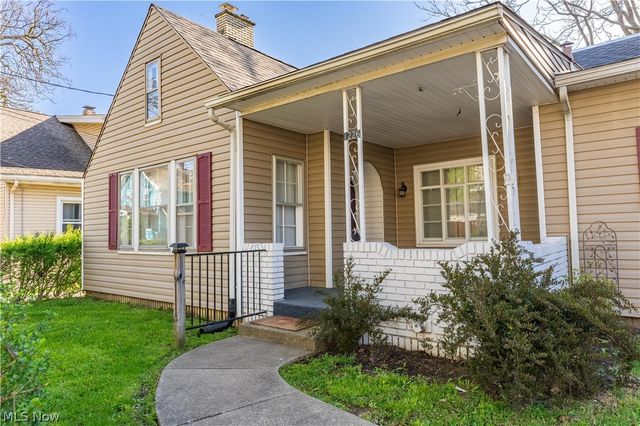 1226 Ford Court NW, Canton, OH 44708