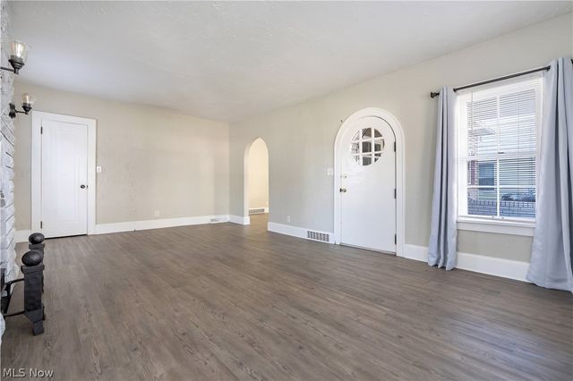 1226 Ford Court NW, Canton, OH 44708