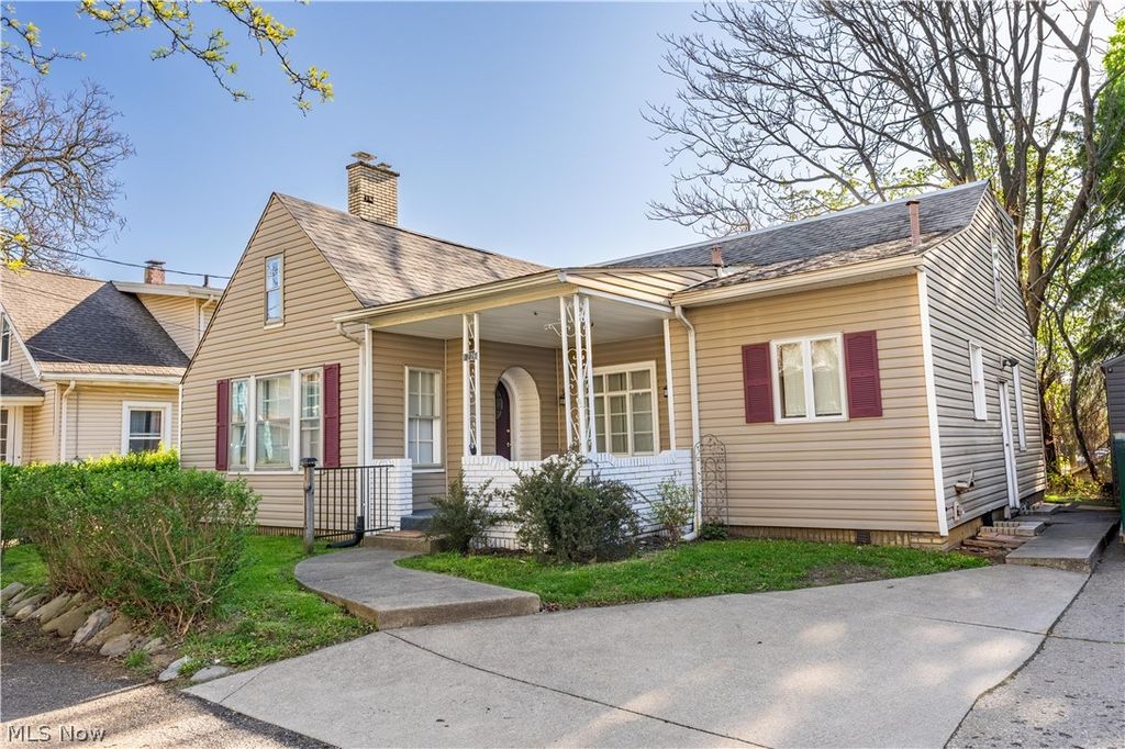 1226 Ford Court NW, Canton, OH 44708