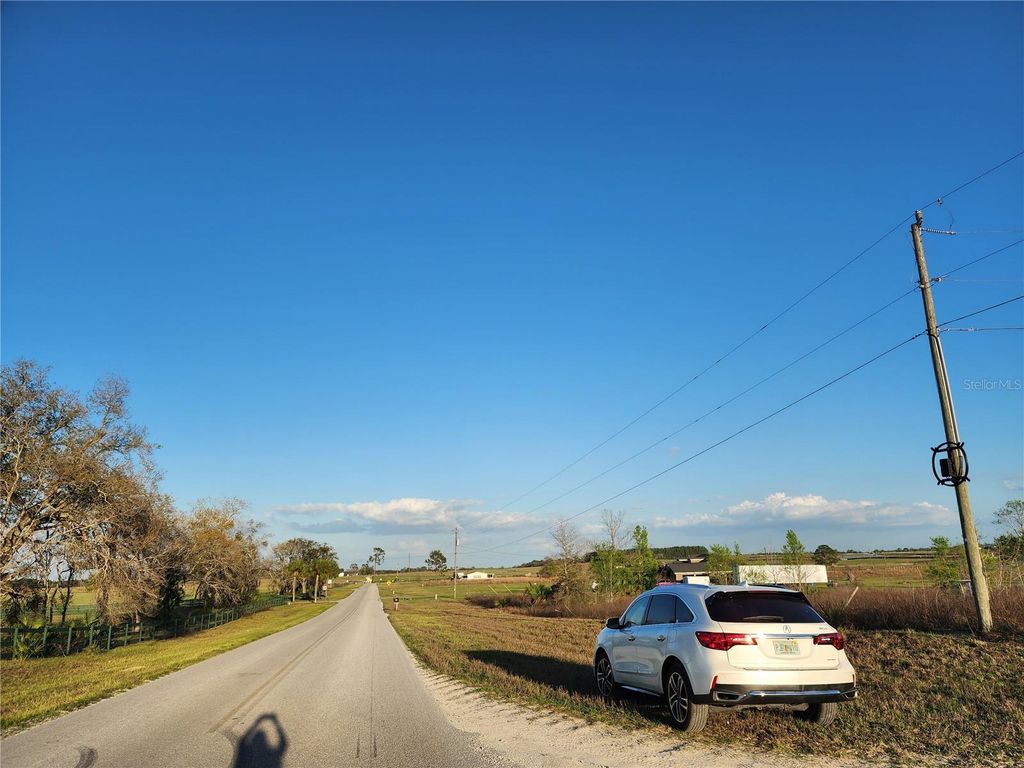 Image 2 of property listing at 11790 NE 30TH STREET, Bronson, FL 32621