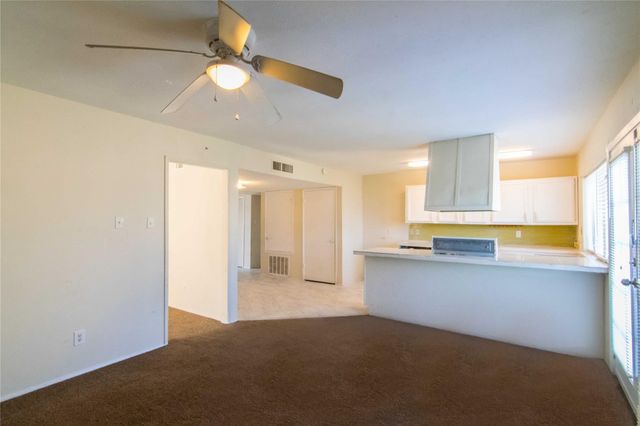 617 Via Del Sur, Mesquite, TX 75150