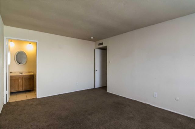 617 Via Del Sur, Mesquite, TX 75150