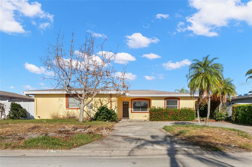 11325 4TH STREET E, Treasure Island, FL 33706