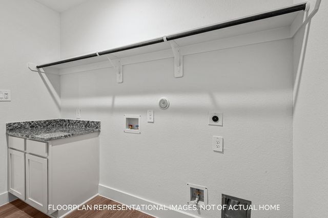 14030 Baikal Manor Drive, Santa Fe, TX 77510